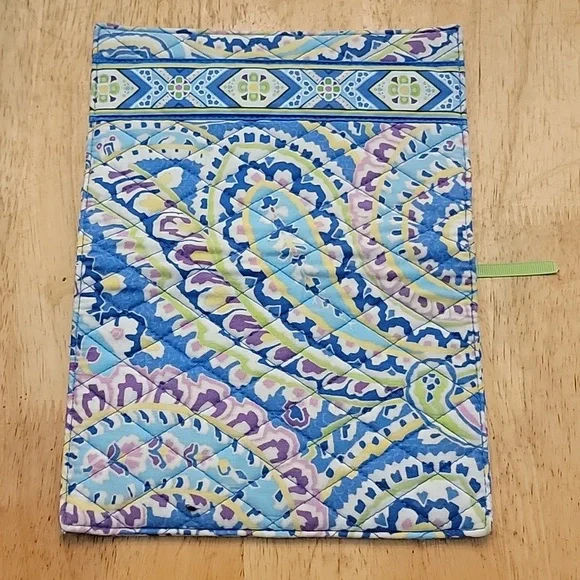 Vera Bradley Blue, Purple and Lime Paisley Quilted Organizer - Picture 2 of 2